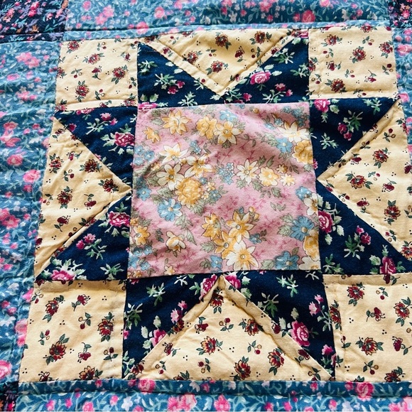 Vintage  Star Patchwork Quilt 82”x82” Floral Full/Queen Size - Picture 6 of 14